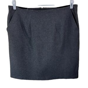 The Outfitters By Lands' End 16 Gray Ponte Knit Two Pocket Skirt 20in. Long